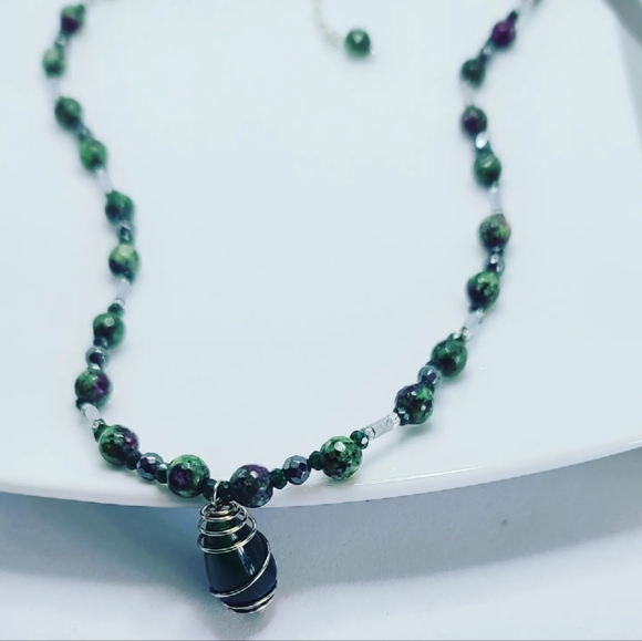Ruby in zoisite necklace - Picture 4 of 4